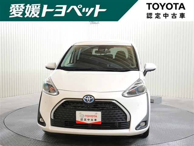 シエンタハイブリッド 1.5 G クエロ