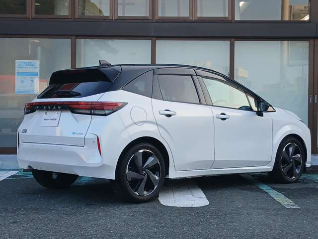 ノートオーラ1.2 G レザーエディション