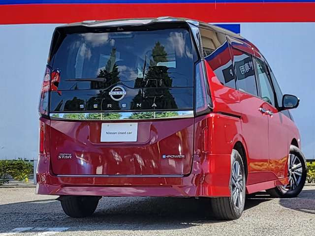 セレナ1.4 e-POWER ハイウェイスターV