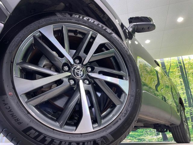 �y����18�C���`�A���~�z�C�[���z�O�ςɃ}�b�`���������A���~�z�C�[���𑕒����Ă���܂��B�e��ЊO�A���~�z�C�[����A�X�^�b�h���X�^�C�����戵�����Ă���܂��B���񂲑��k����������