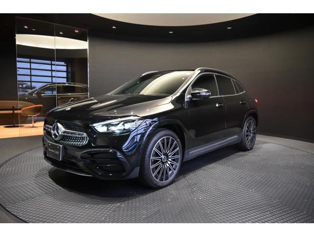 GLAクラスGLA200 d 4マチック アーバン スターズ 4WD