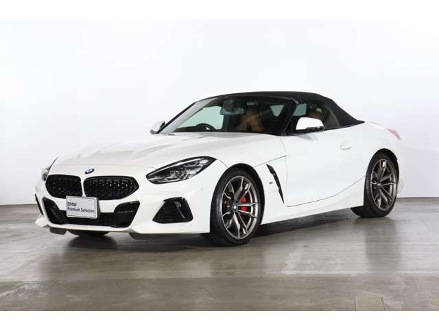 Z4M40i