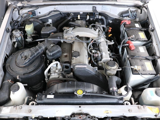 ランドクルーザー704.2 ZX ディーゼル 4WD