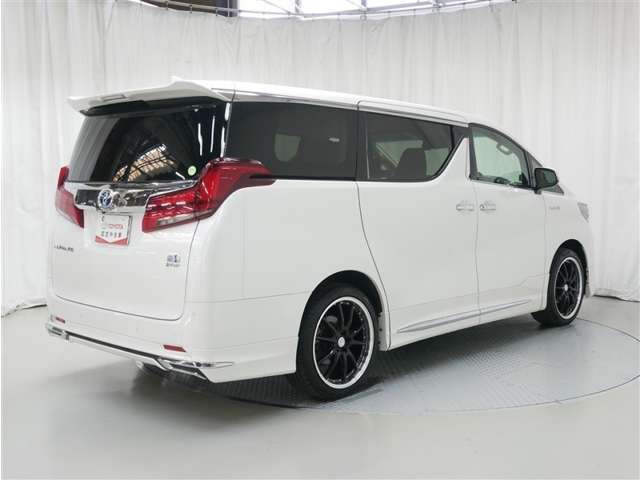 アルファードハイブリッド 2.5 G Fパッケージ E-Four 4WD