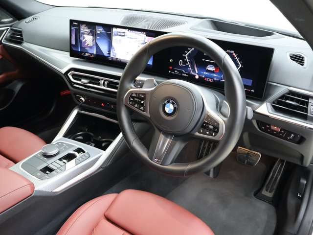 4シリーズグランクーペM440i xドライブ 4WD