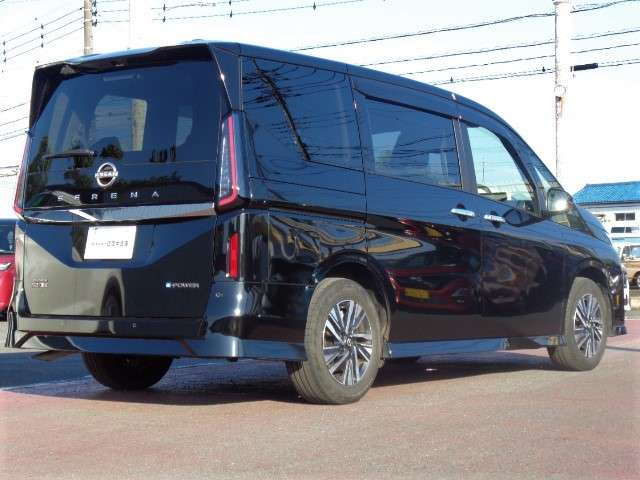 セレナ1.4 e-POWER ハイウェイスターV
