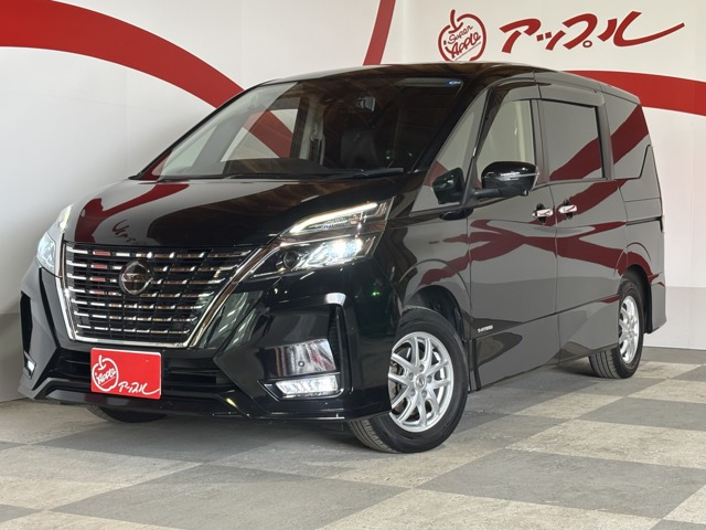 セレナ2.0 ハイウェイスターV 4WD