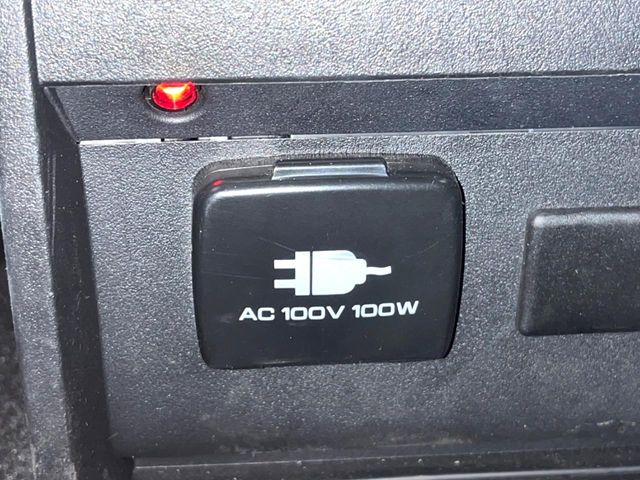 【1500Wアクセサリーコンセント】消費電力1500Wまでの家電が使えます。キャンプやスポーツ・アウトドアでのアクティビティはもちろん、災害・停電の際に大活躍♪
