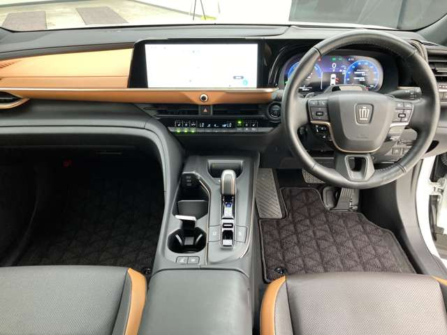 クラウンクロスオーバー2.4 RS アドバンスト E-Four advanced 4WD