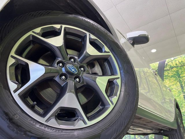 �y����17�C���`�A���~�z�C�[���z�O�ςɃ}�b�`���������A���~�z�C�[���𑕒����Ă���܂��B�e��ЊO�A���~�z�C�[����A�X�^�b�h���X�^�C�����戵�����Ă���܂��B���񂲑��k����������