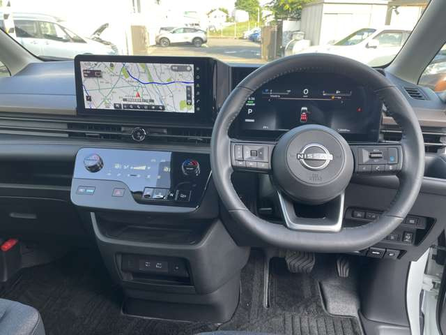 セレナ1.4 e-POWER ハイウェイスターV