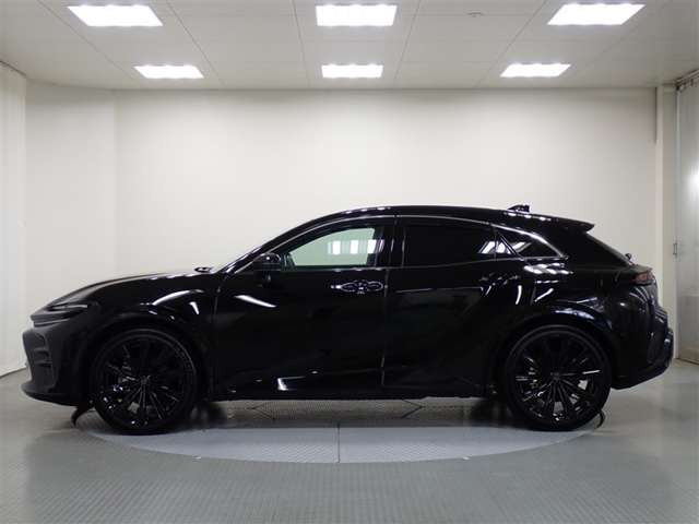 クラウンスポーツ2.5 Z E-Four 4WD
