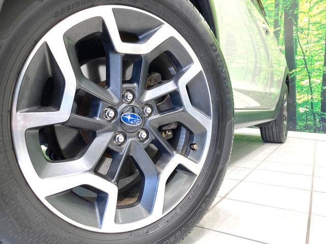 �y����17�C���`�A���~�z�C�[���z�O�ςɃ}�b�`���������A���~�z�C�[���𑕒����Ă���܂��B�e��ЊO�A���~�z�C�[����A�X�^�b�h���X�^�C�����戵�����Ă���܂��B���񂲑��k����������