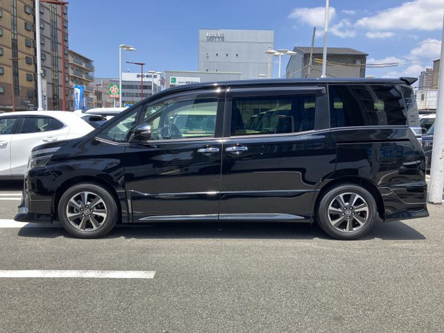 ヴォクシー2.0 ZS 煌II