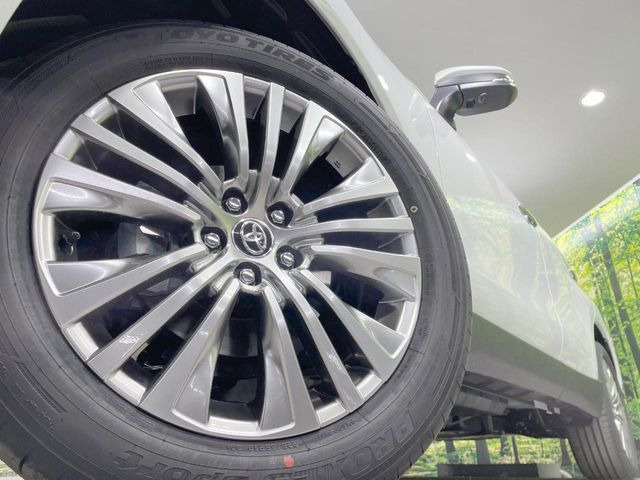 �y����19�C���`�A���~�z�C�[���z�O�ςɃ}�b�`���������A���~�z�C�[���𑕒����Ă���܂��B�e��ЊO�A���~�z�C�[����A�X�^�b�h���X�^�C�����戵�����Ă���܂��B���񂲑��k����������