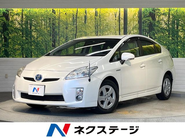 プリウス1.8 S