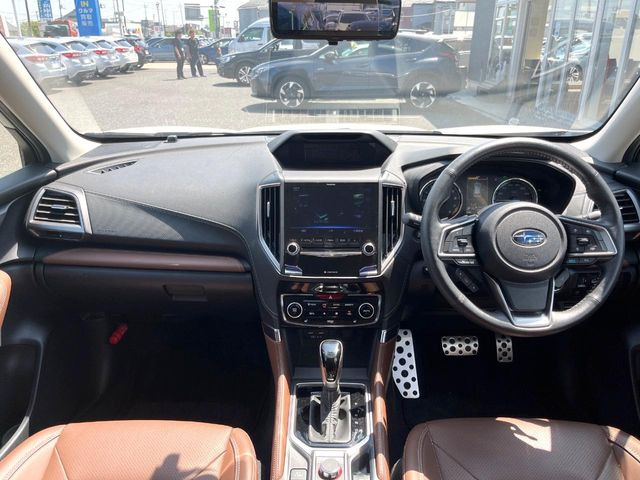 フォレスター2.0 アドバンス 4WD