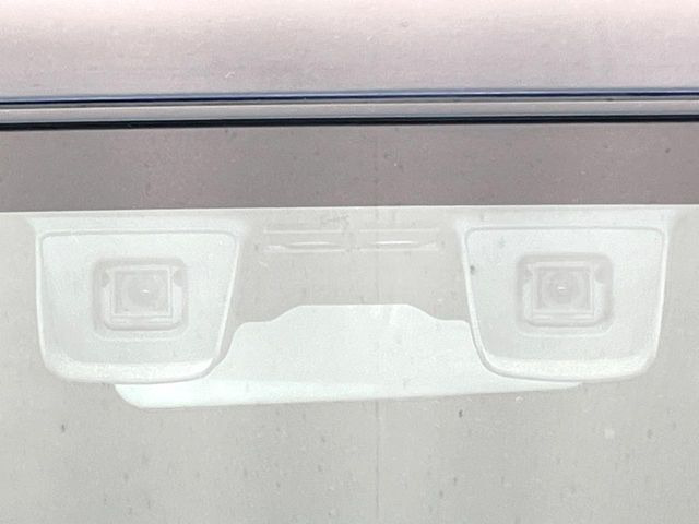 【スズキ セーフティサポート】走行中に前方の車両等を認識し、衝突しそうな時は警報とブレーキで衝突回避と被害軽減をアシスト。より安全にドライブをお楽しみいただけます。