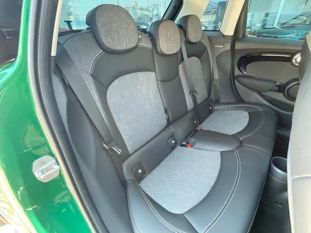 ���㕔���Ȃ��C�ɂȂ�悤�ȃL�Y�E�����ւ��蓙�A�傫�ȃ_���[�W�͂Ȃ��A�ǍD�ȏ�Ԃł��B