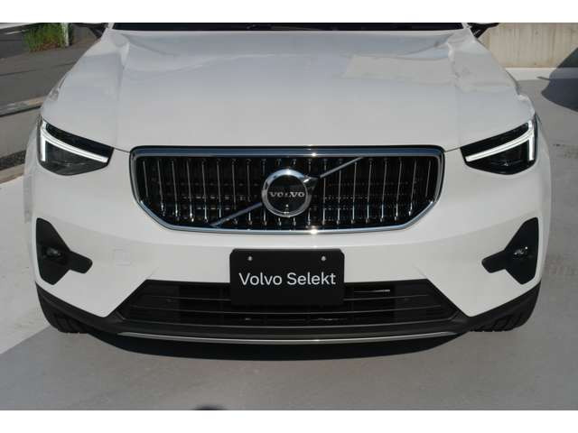 XC40ウルトラ B4 AWD 4WD