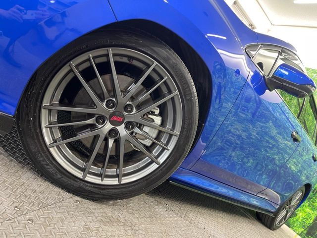 �y18�C���`�A���~�z�C�[���z�O�ςɃ}�b�`�����A���~�z�C�[���𑕒����Ă���܂��B�e��A���~�z�C�[����A�X�^�b�h���X�^�C�����戵�����Ă���܂��B���񂲑��k����������