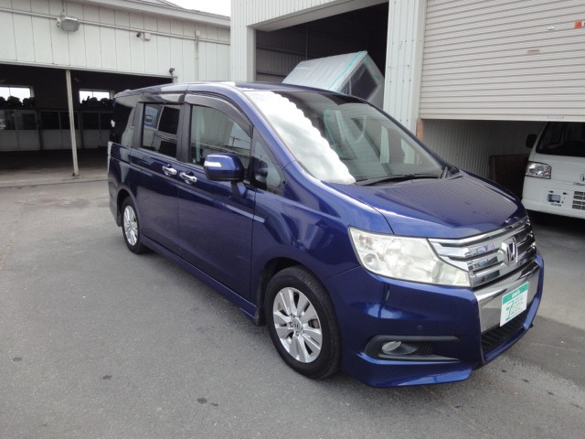 ステップワゴン2.0 スパーダ Z HDDナビ エディション 4WD