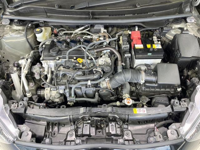 親切・丁寧な専門メカニックスタッフが応対!・車検・点検整備・事故等の修理などアフターサービスも安心。お車のカスタマイズもネクステージのサービススタッフまでご相談ください!