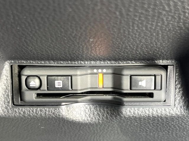 【ETC】高速道路の料金所をストレスなく通過!話題のスポットやサービスエリアに多い「スマートIC」利用時は必須のアイテムです。当店でセットアップを実施、ご納車当日からすぐにご利用いただけます!