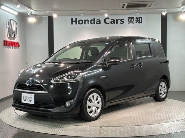 シエンタハイブリッド 1.5 G クエロ