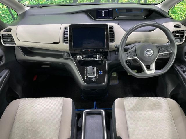 セレナ1.2 e-POWER ハイウェイスターV