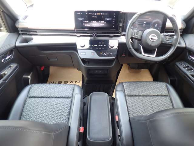 セレナ1.4 e-POWER ハイウェイスターV