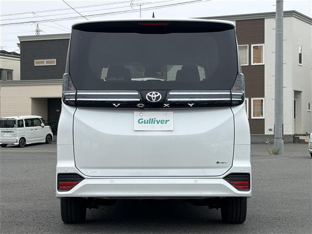 ヴォクシー1.8 ハイブリッド S-Z E-Four 4WD
