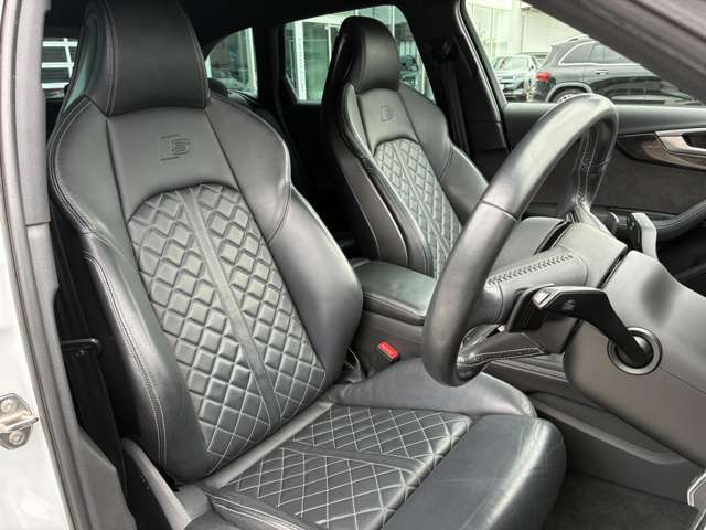 S4アバント3.0 4WD