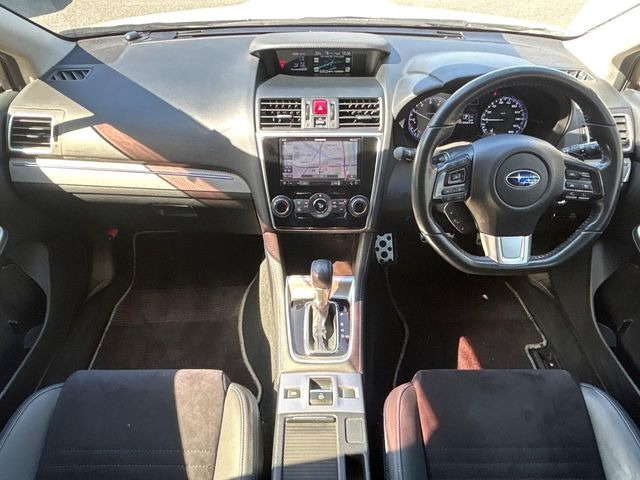 レヴォーグ2.0 GT アイサイト 4WD