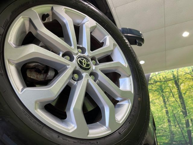 �y����17�C���`�A���~�z�C�[���z�O�ςɃ}�b�`���������A���~�z�C�[���𑕒����Ă���܂��B�e��ЊO�A���~�z�C�[����A�X�^�b�h���X�^�C�����戵�����Ă���܂��B���񂲑��k����������