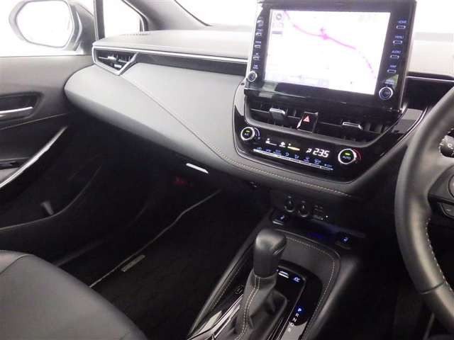カローラツーリング1.8 ハイブリッド W×B E-Four 4WD