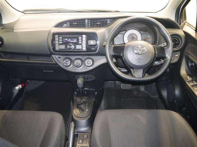 ヴィッツ1.3 F 4WD