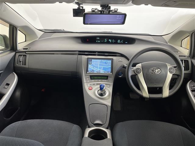 プリウス1.8 S