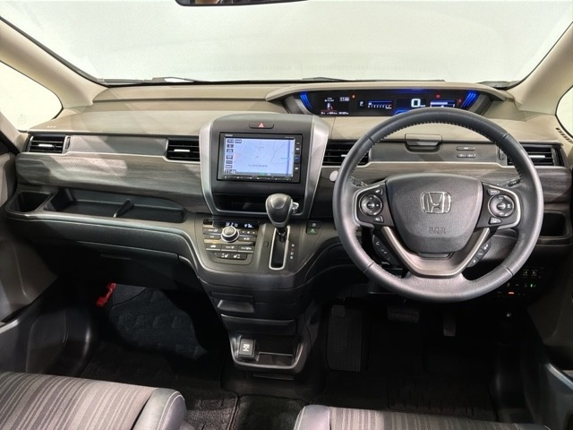 フリード1.5 G ホンダセンシング 4WD