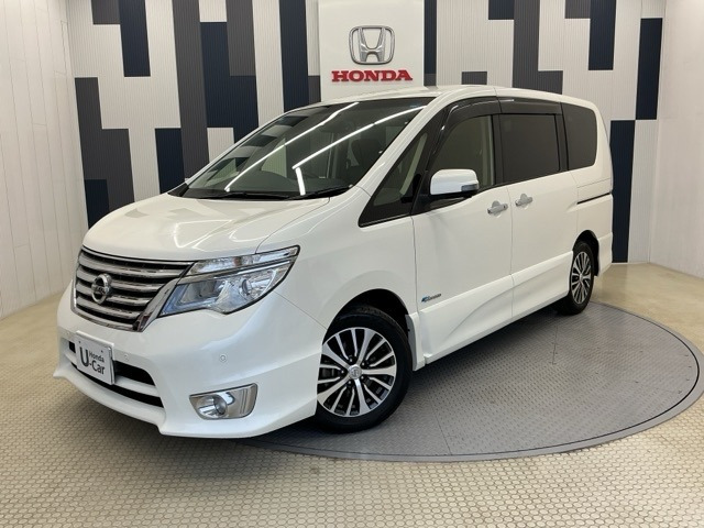 セレナ2.0 ハイウェイスター S-HYBRID アドバンスドセーフティパッケージ
