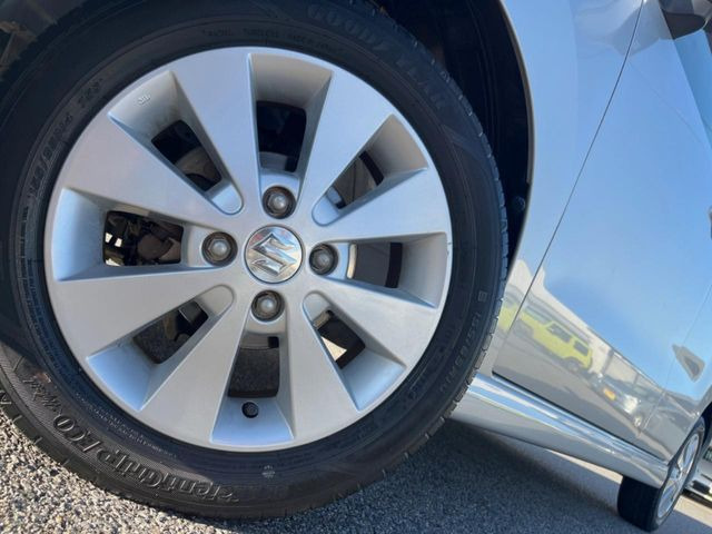 �y����14�C���`�A���~�z�C�[���z�O�ςɃ}�b�`���������A���~�z�C�[���𑕒����Ă���܂��B�e��ЊO�A���~�z�C�[����A�X�^�b�h���X�^�C�����戵�����Ă���܂��B���񂲑��k����������
