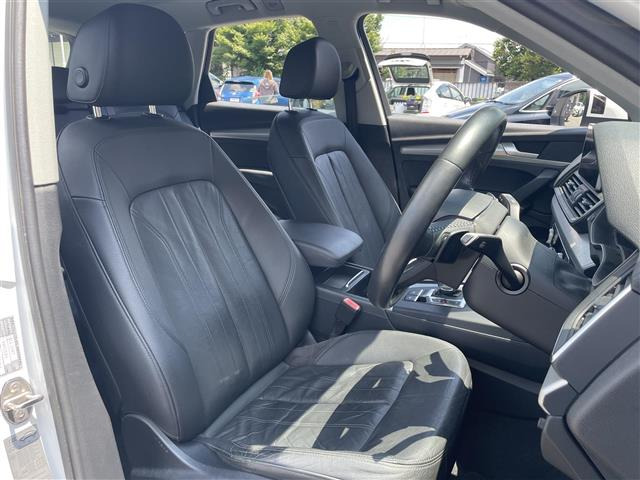 Q52.0 TFSI クワトロ 4WD