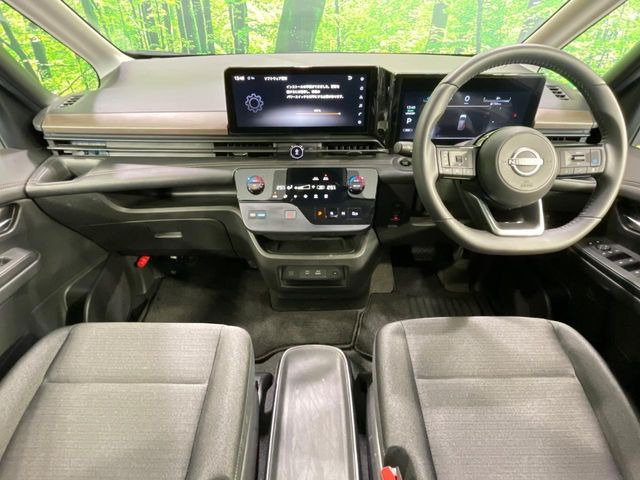 セレナ1.4 e-POWER ハイウェイスターV