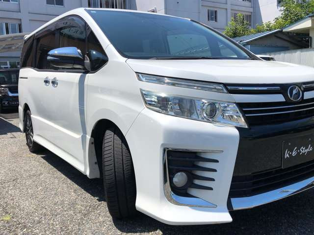 ヴォクシー2.0 ZS 煌