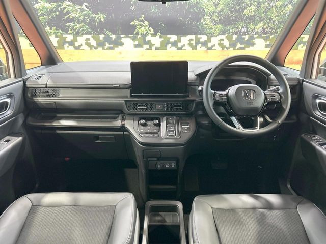 ステップワゴン2.0 e:HEV スパーダ
