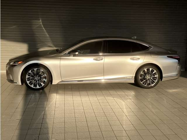 LS500h Iパッケージ 4WD