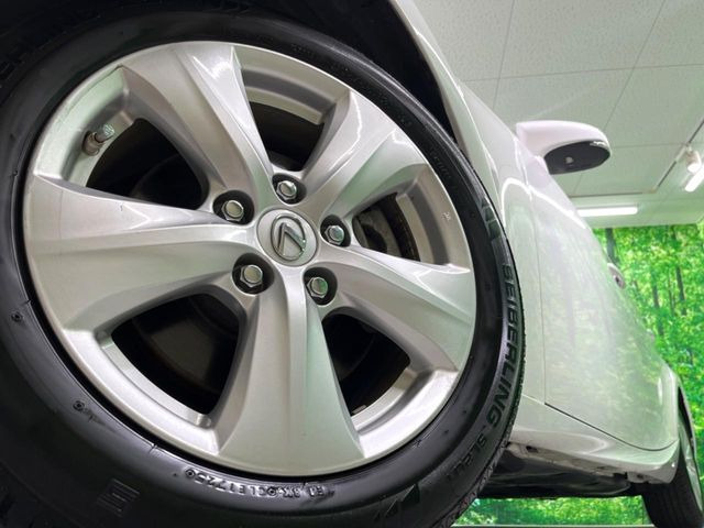 �y����16�C���`�A���~�z�C�[���z�O�ςɃ}�b�`���������A���~�z�C�[���𑕒����Ă���܂��B�e��ЊO�A���~�z�C�[����A�X�^�b�h���X�^�C�����戵�����Ă���܂��B���񂲑��k����������