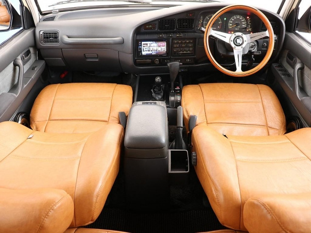 ランドクルーザー804.5 VXリミテッド 4WD