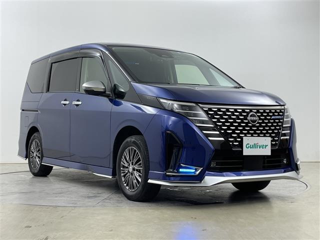 セレナ2.0 AUTECH 4WD