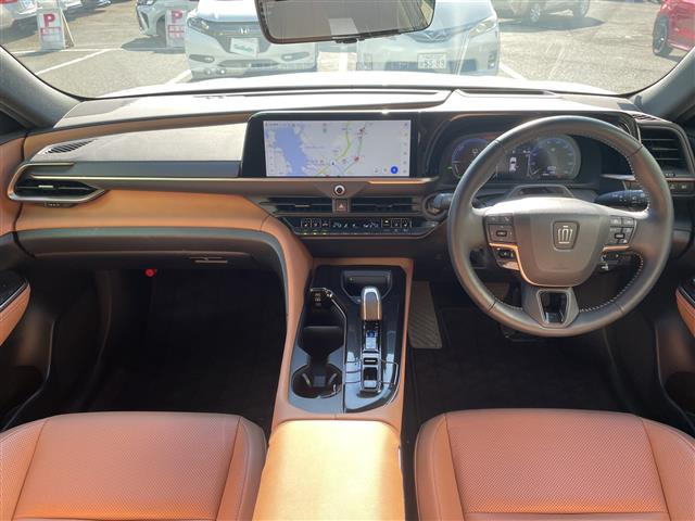 クラウンスポーツ2.5 Z E-Four 4WD